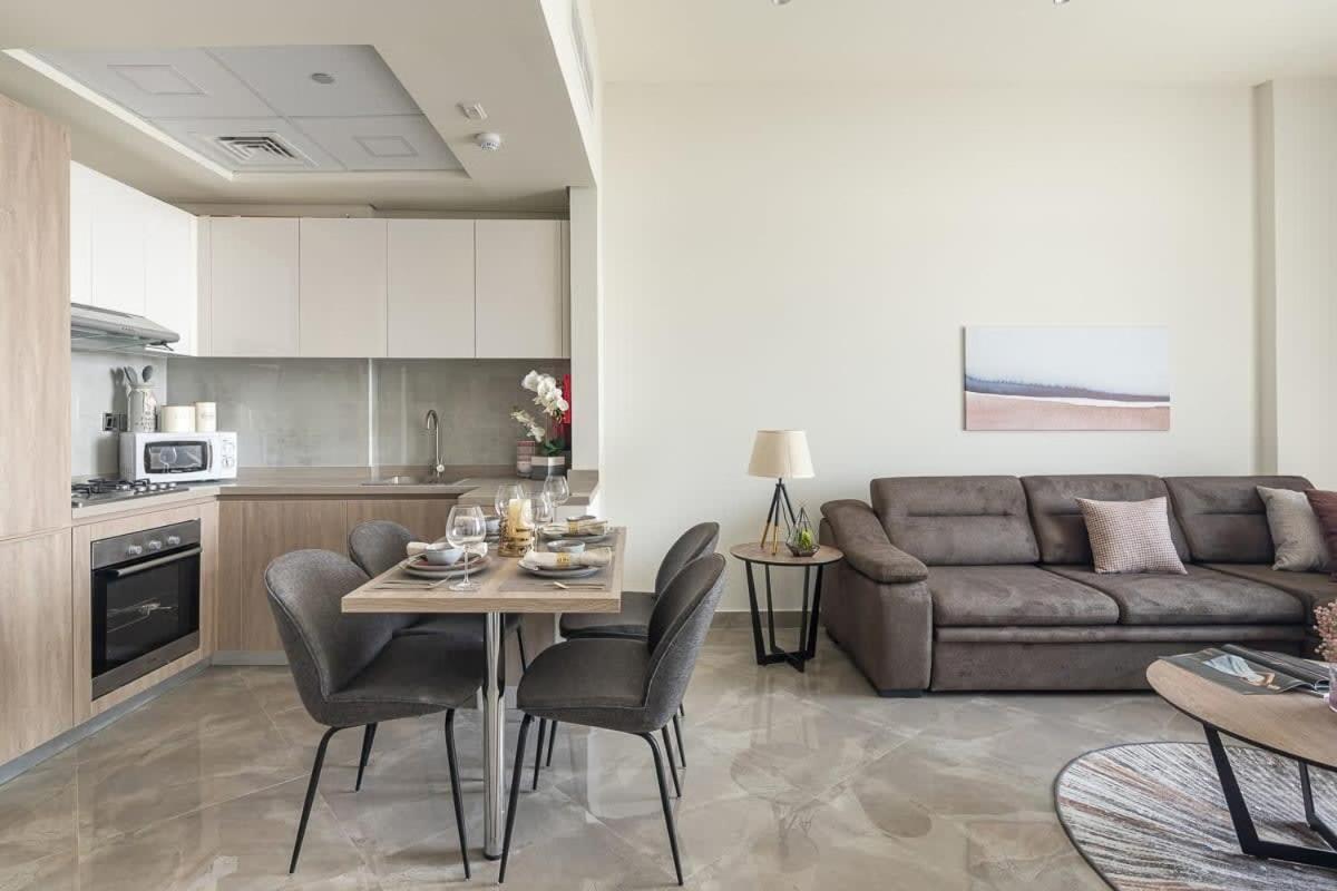Frank Porter - Majestique Residence 2 Dubai Esterno foto